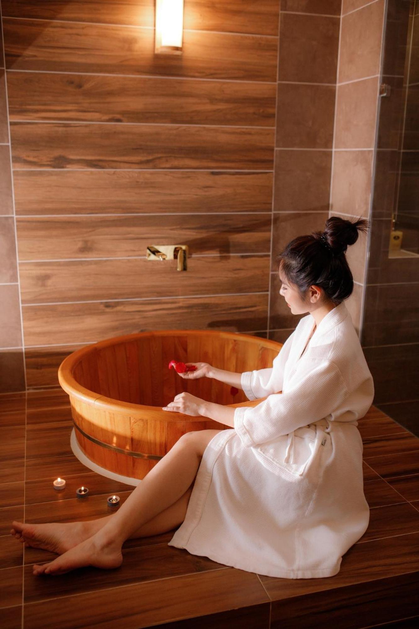 Hotel Khach San Phuong Anh à Hung Yen Extérieur photo