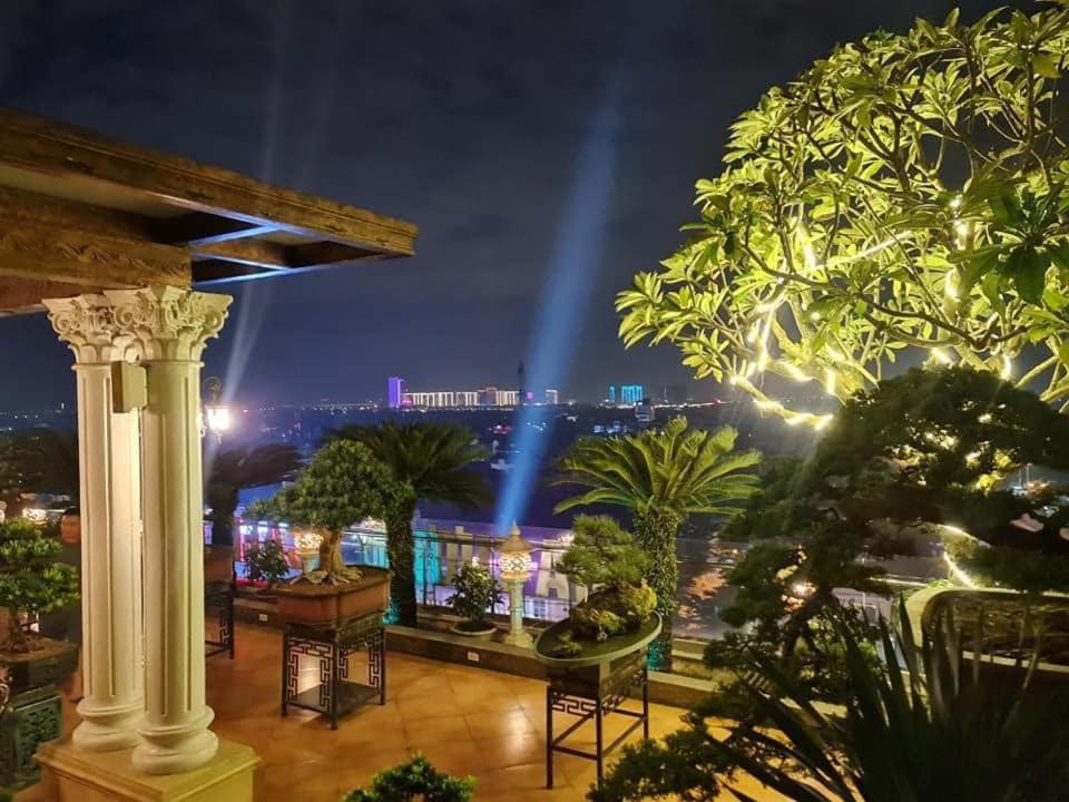 Hotel Khach San Phuong Anh à Hung Yen Extérieur photo